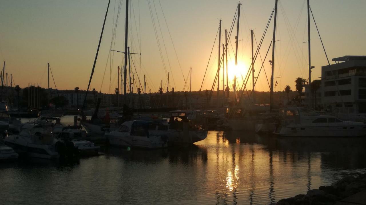 Apartamento Da Marina Lagos Luaran gambar